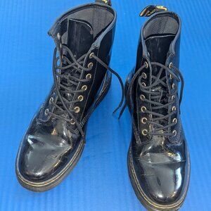 Dr Martens 1460 8 Eye Unisex Womens Size 10 / Men's Size 9
